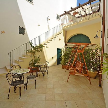 カストリニャーノ・デル・カーポ Casa Branca Bed & Breakfast エクステリア 写真
