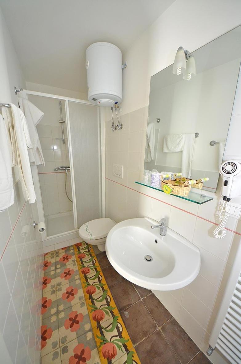 カストリニャーノ・デル・カーポ Casa Branca Bed & Breakfast エクステリア 写真